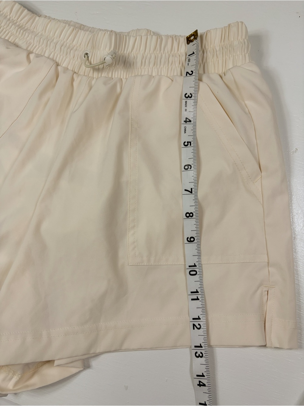 Spyder wowens shorts size small cream off white color - Picture 7 of 11